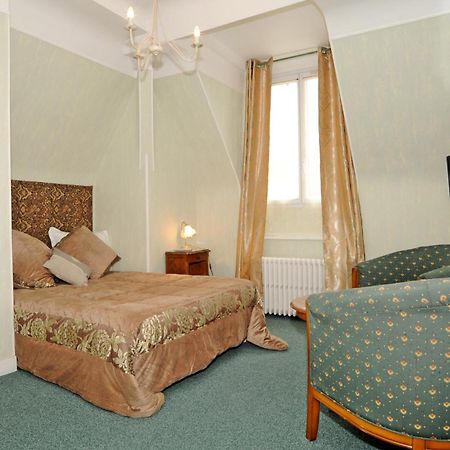 Hotel La Tour سولي-سوغ -لواغ المظهر الخارجي الصورة