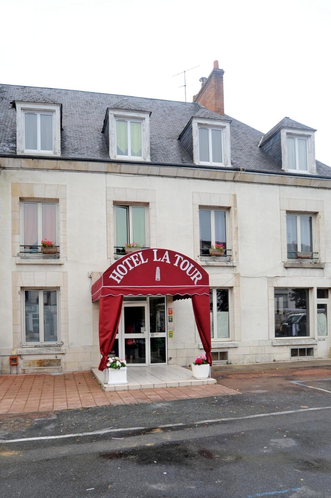 Hotel La Tour سولي-سوغ -لواغ المظهر الخارجي الصورة