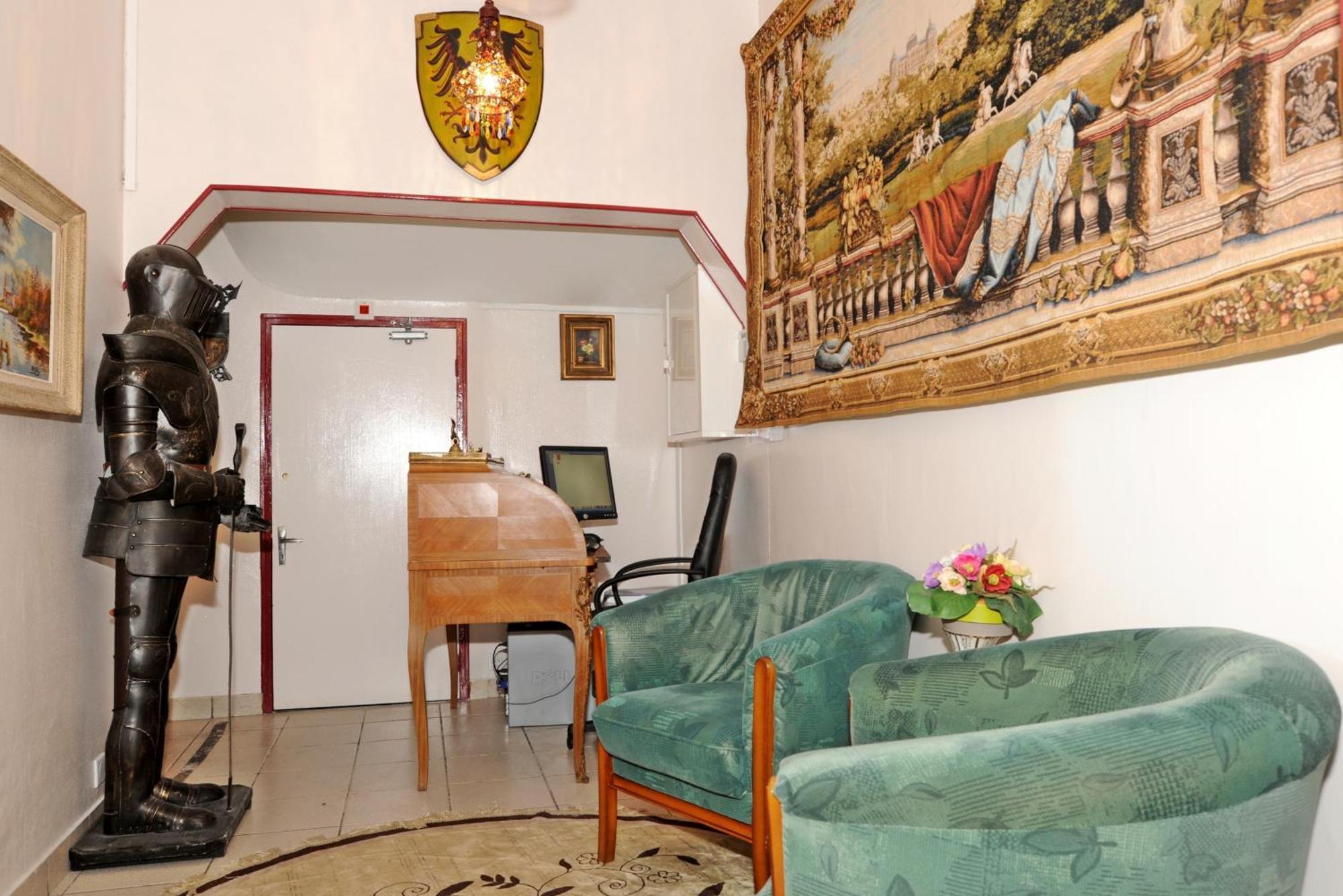 Hotel La Tour سولي-سوغ -لواغ المظهر الخارجي الصورة
