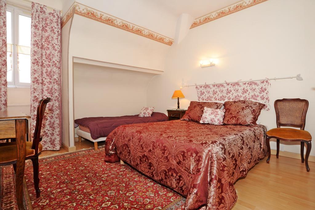 Hotel La Tour سولي-سوغ -لواغ الغرفة الصورة